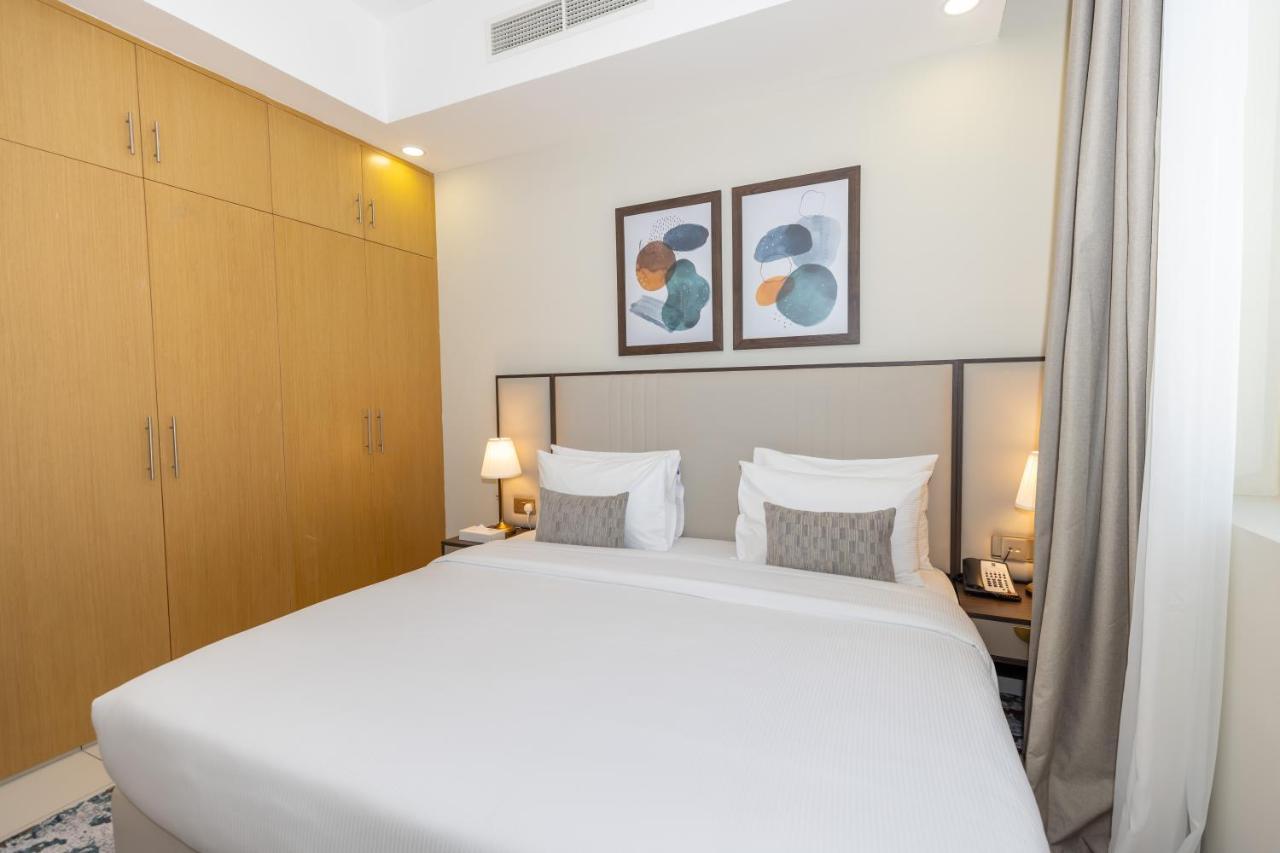 פוג'יירה Platinum Coast Hotel Apartments מראה חיצוני תמונה A bedroom at the hotel